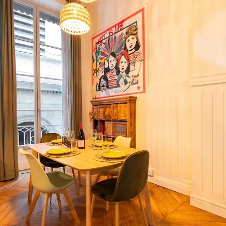 Apartment Dify Opera Diva - De