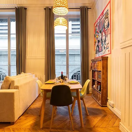 Apartment Dify Opera Diva - De